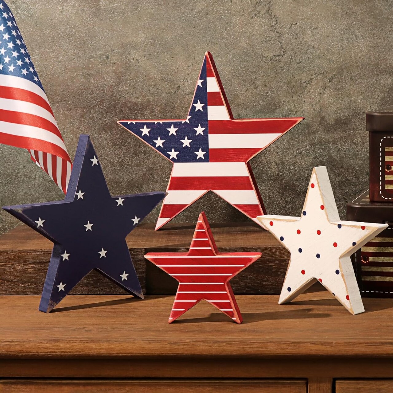 4th of July Decorations, 4pcs July 4th Patriotic Tiered Tray Decor Wooden Star Sign, Vintage Star Shaped Wood Blocks, Rustic American Memorial Day Table Decor for Independence Day Home Décor